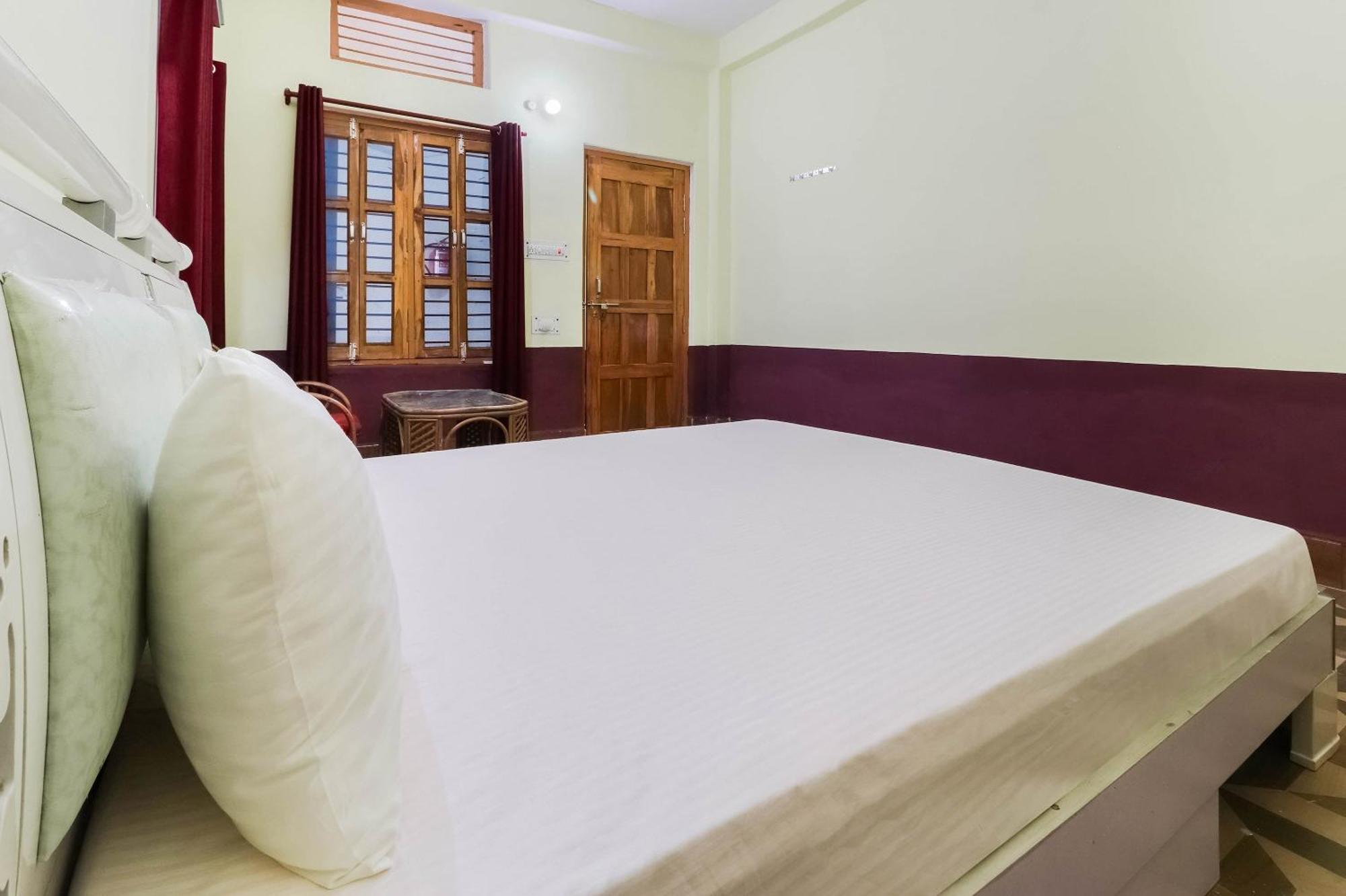 Hotel O Jyotish House Ayodhya Exterior photo